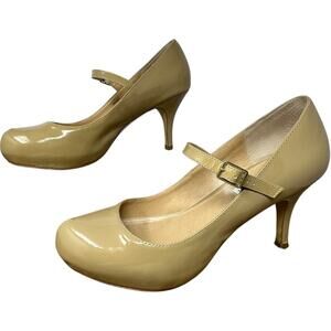 Steve Madden Patent Leather Platform Heel Pumps Sz 7.5 Nude Beige Dressy Neutral